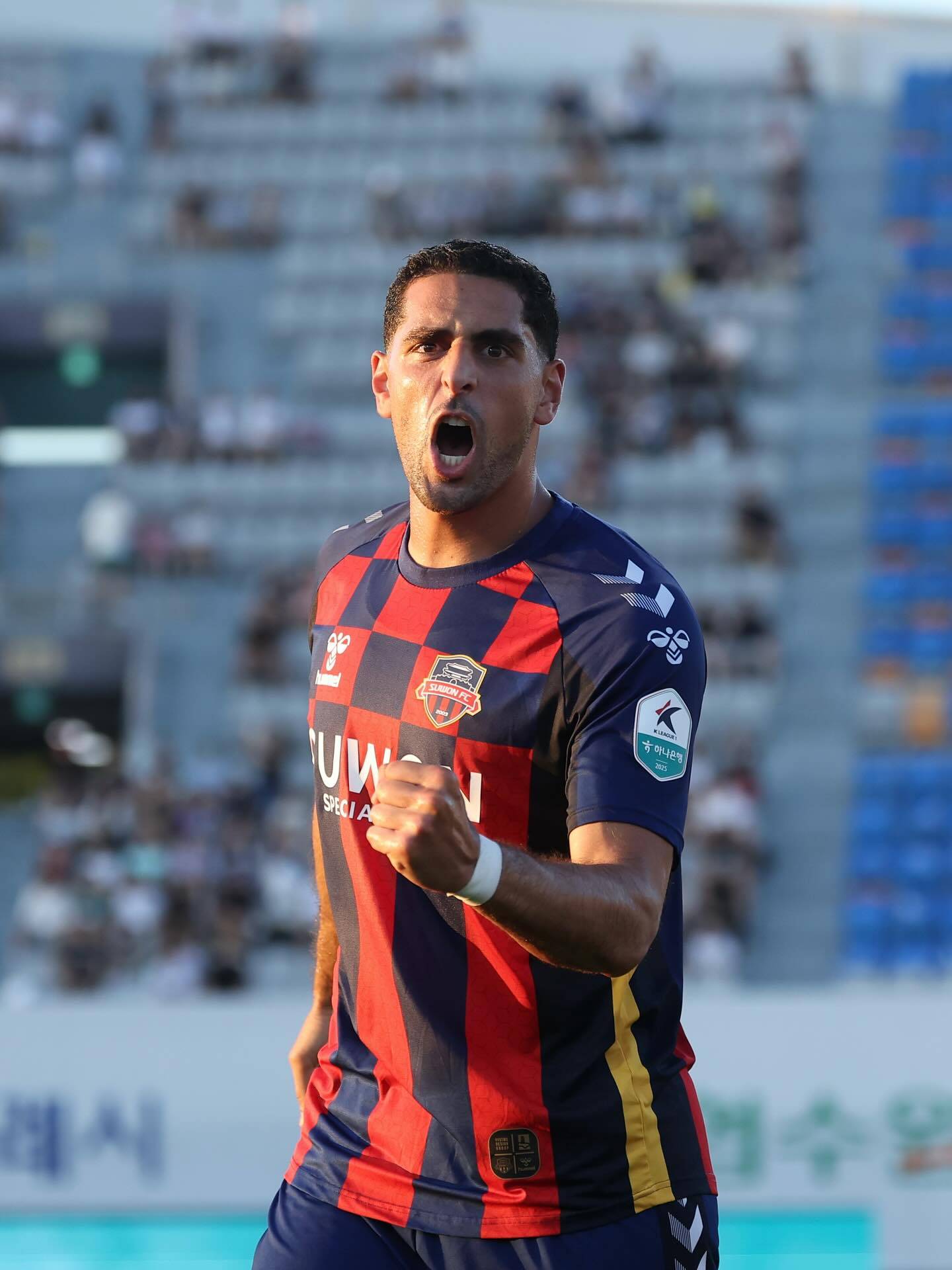 一号娱乐这也行？科维托娃在巴塞罗那比赛中势不可挡费城76人窗口期临场应变，洛杉矶湖人赛后战术微调的简单介绍